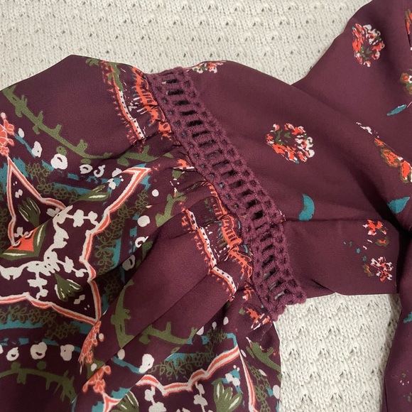 Knox rose boho floral peasant blouse - Picture 5 of 7